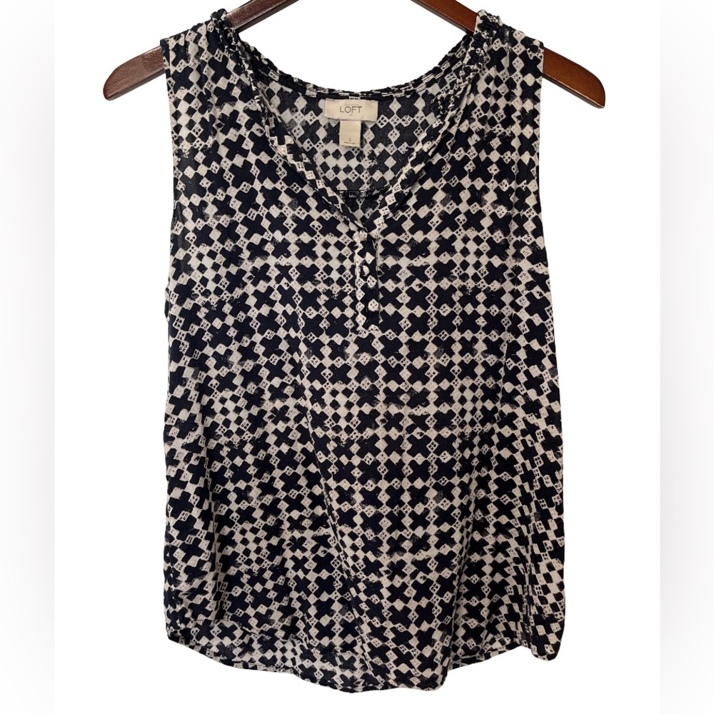 LOFT Women’s Small Navy Cream Sleeveless V‑Neck Blouse Top